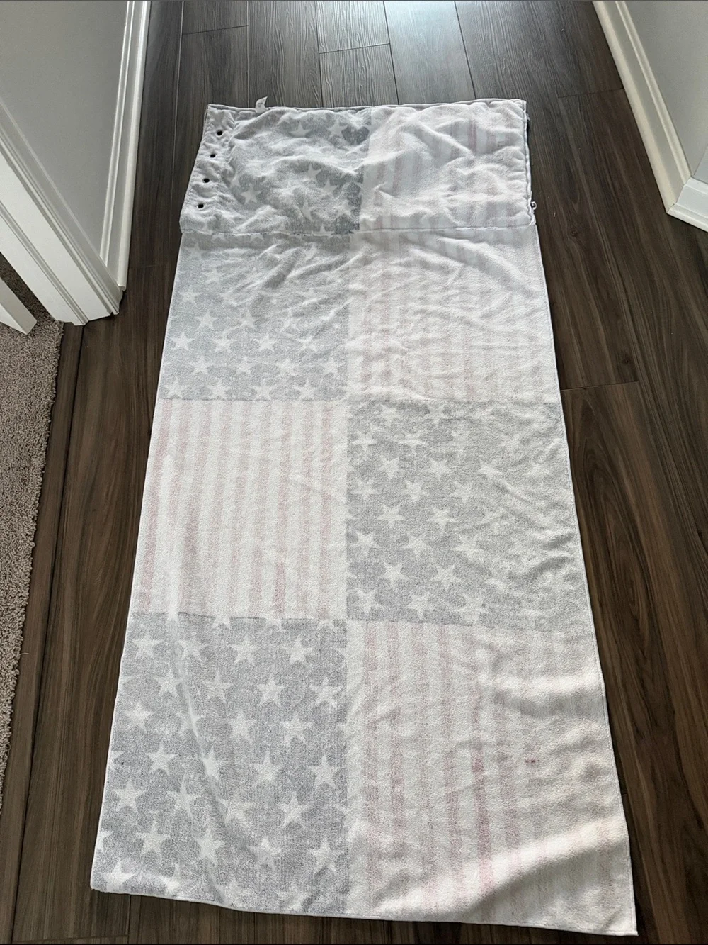 Maurices American Flag Patriotic beach towel with backpack carrying case